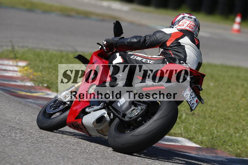 /Archiv-2024/29 12.06.2024 MOTO.CH Track Day ADR/Gruppe gelb/backside